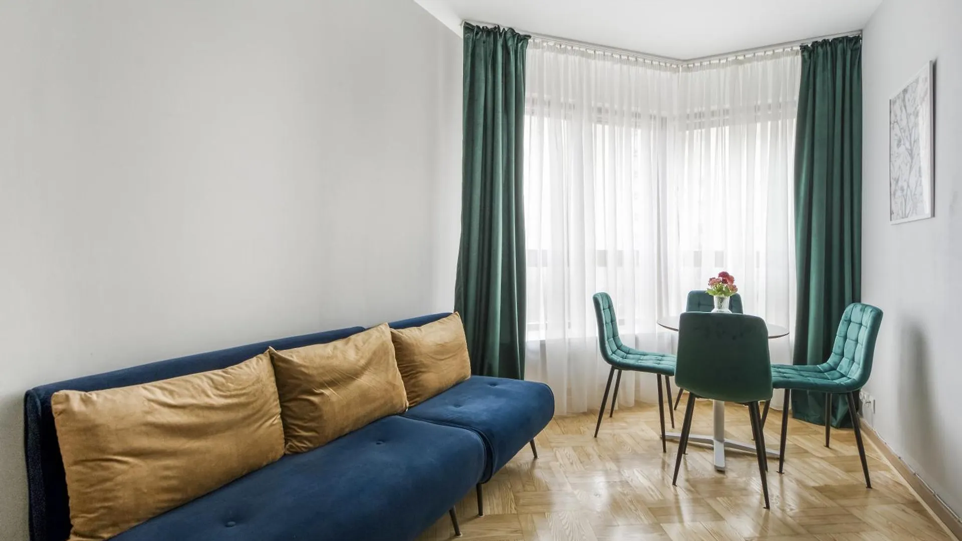 Gama Great Location & Famili Apartment 120M 2-12 People Warschau
