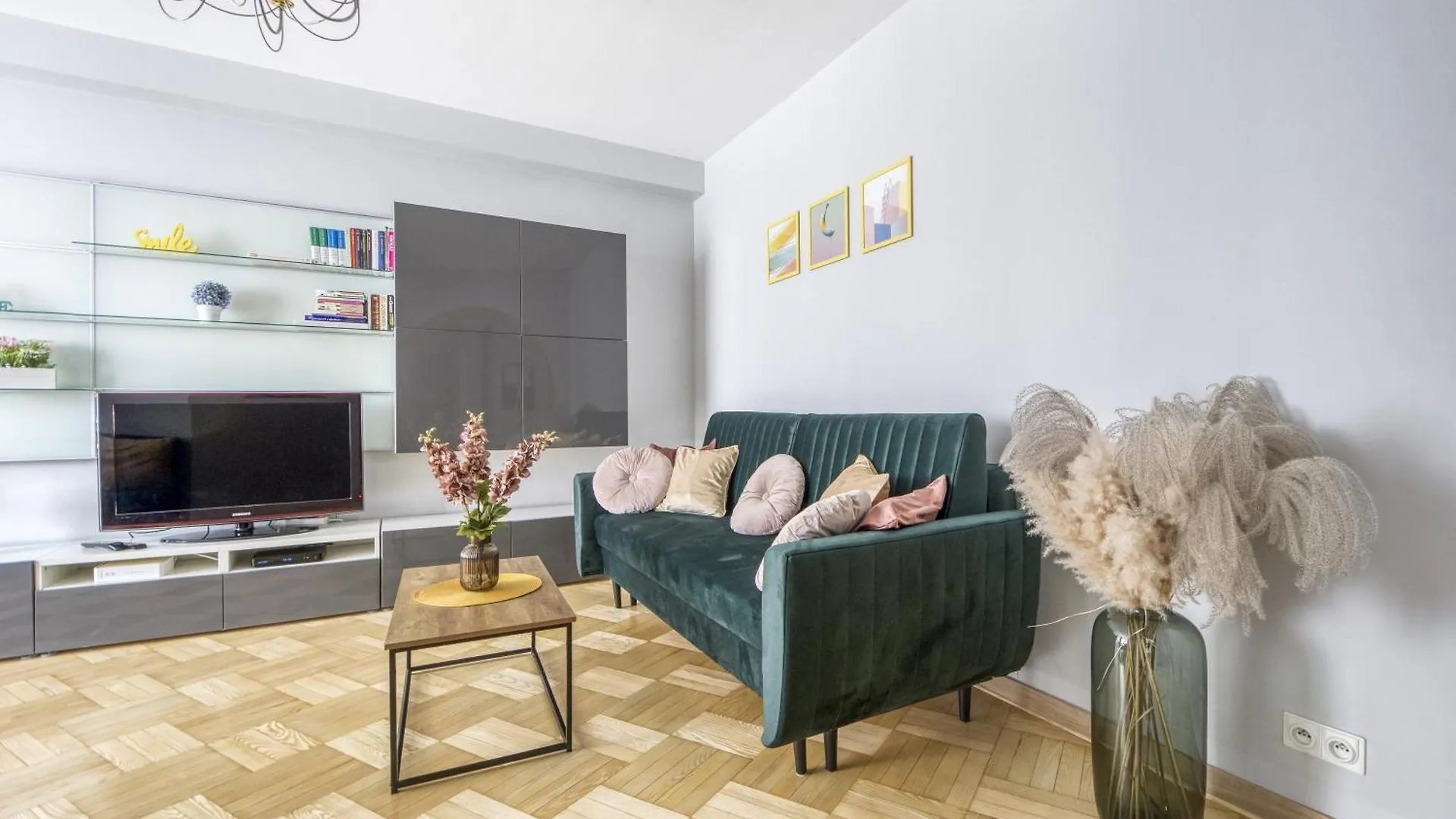 Gama Great Location & Famili Apartment 120M 2-12 People Warschau